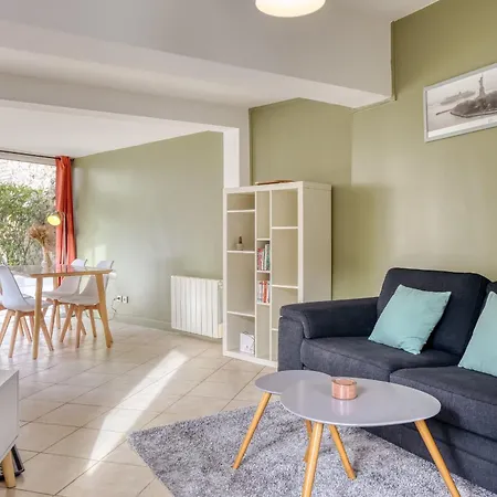 Louis Maison De En Copro Hébergement de vacances *